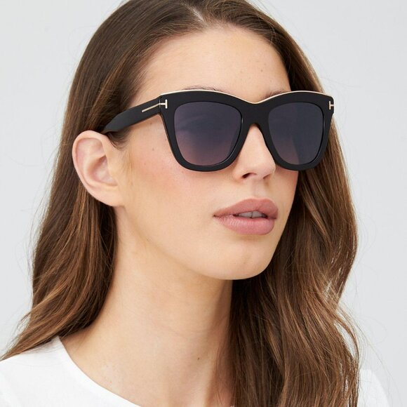 Tom Ford Women BRAND NEW Sunglasses JULIE Black Gradient Smoke Cat Eye FT0685 - Picture 14 of 14